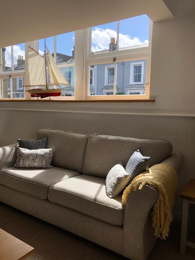 The Old English Rooms Falmouth Eksteriør billede